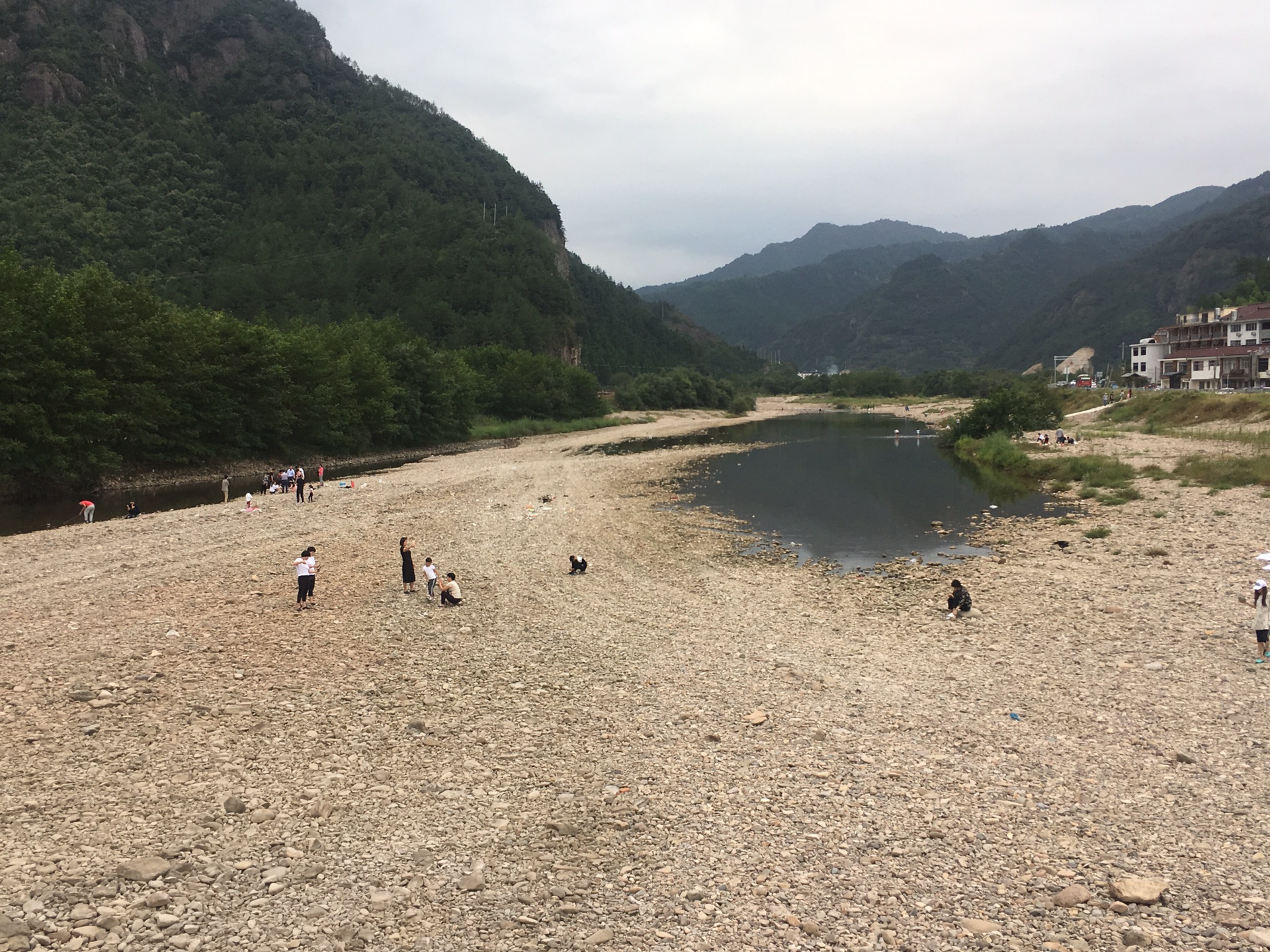 仙居县人口有多少_最有档次的小村子,只有15户人家,驴友称 香格里拉(2)