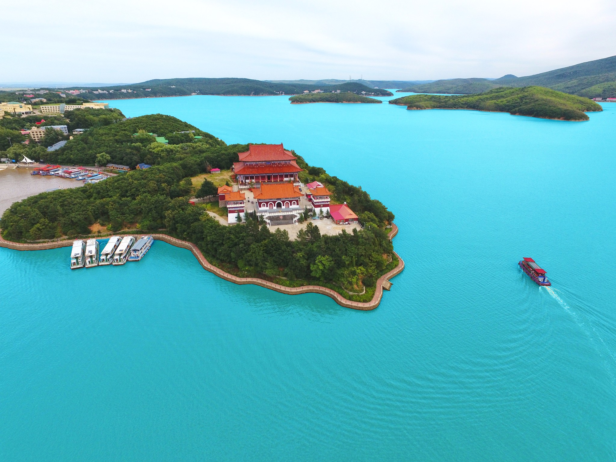 镜泊湖风景区