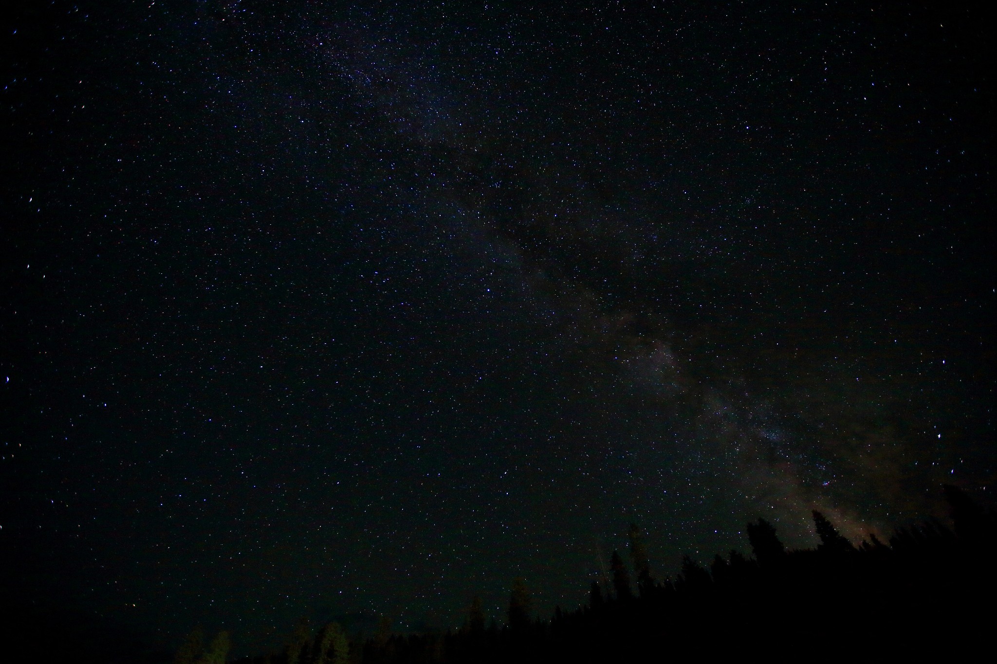 行走天山---夜宿星空下(伊犁琼库什台草原)