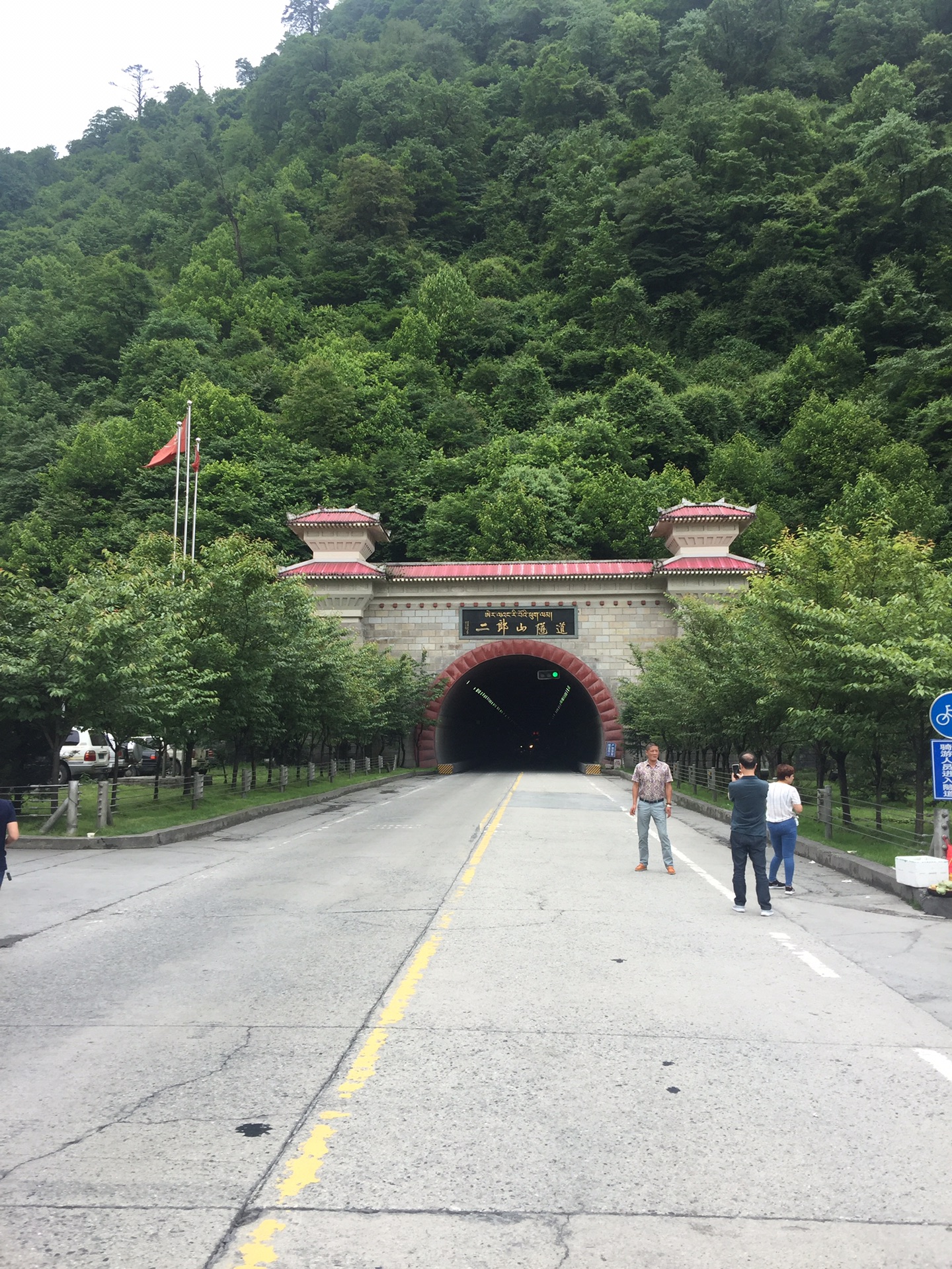 wKgBZ1lGi62AO7qmABBGHpv9NKs85.jpeg?imageView2%2F2%2Fw%2F600%2Fh%2F600%2Fq%2F90