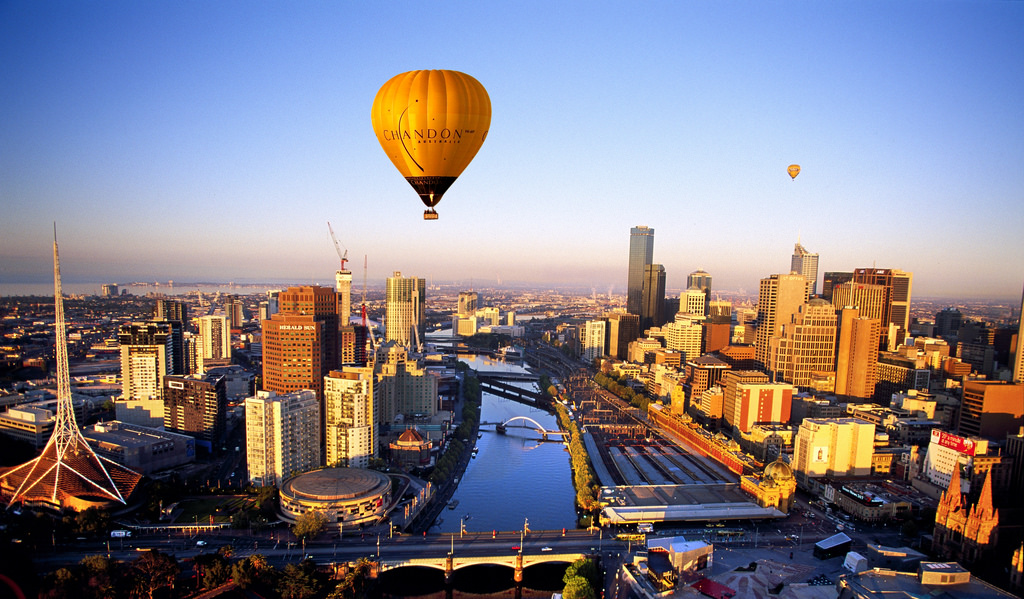 亦是世界上为数不多的可以在城市上空飞行的热气球