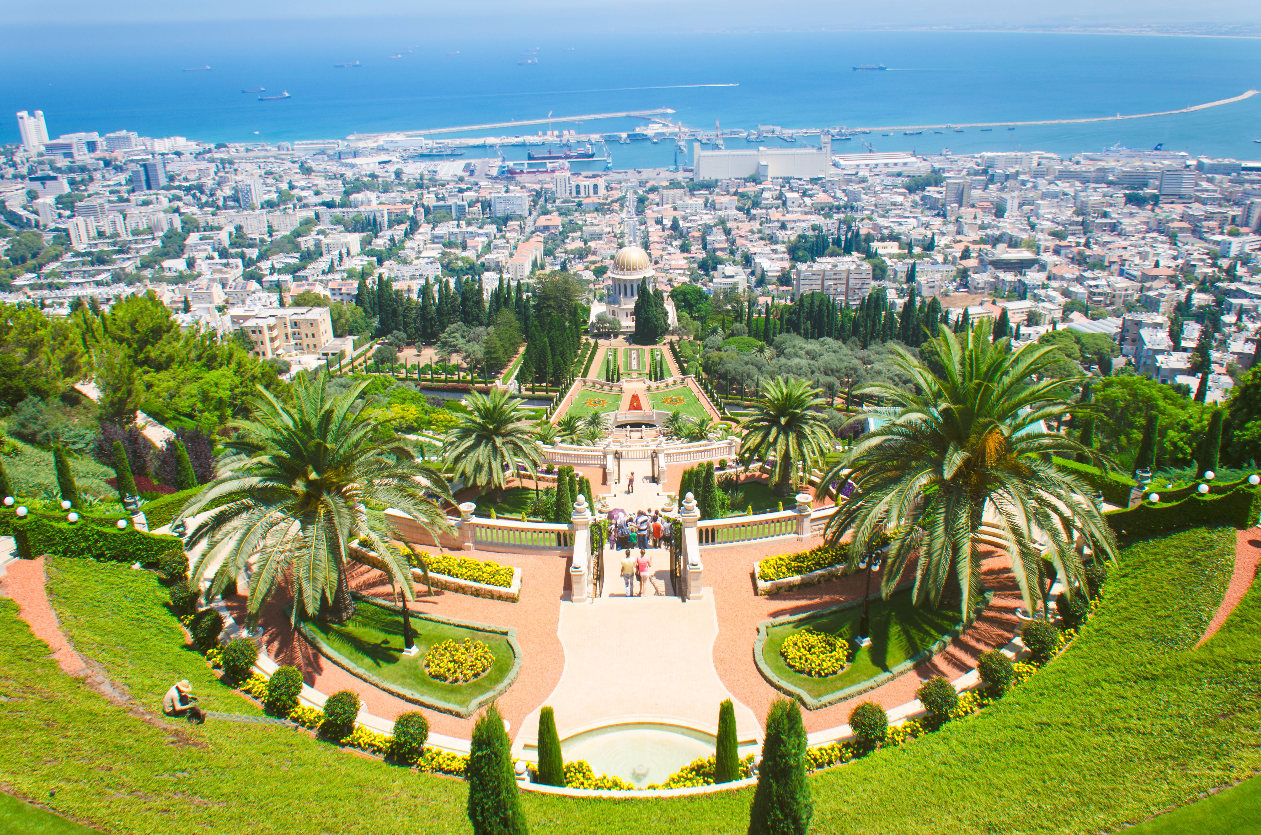 米兰人均gdp_欧洲七大国的GDP 人均GDP对比 看俄罗斯 德国 法国排在第几名