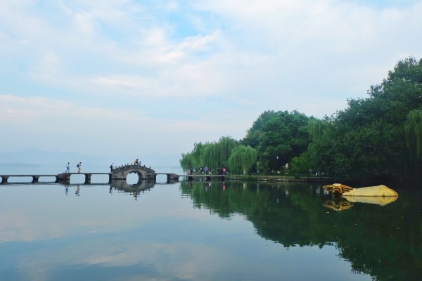 西湖游船最后时间 wKgBZ1nc6Q2AbhRyAATZvNw50Zs79.jpeg?imageView2%2F2%2Fw%2F600%2Fh%2F600%2Fq%2F90