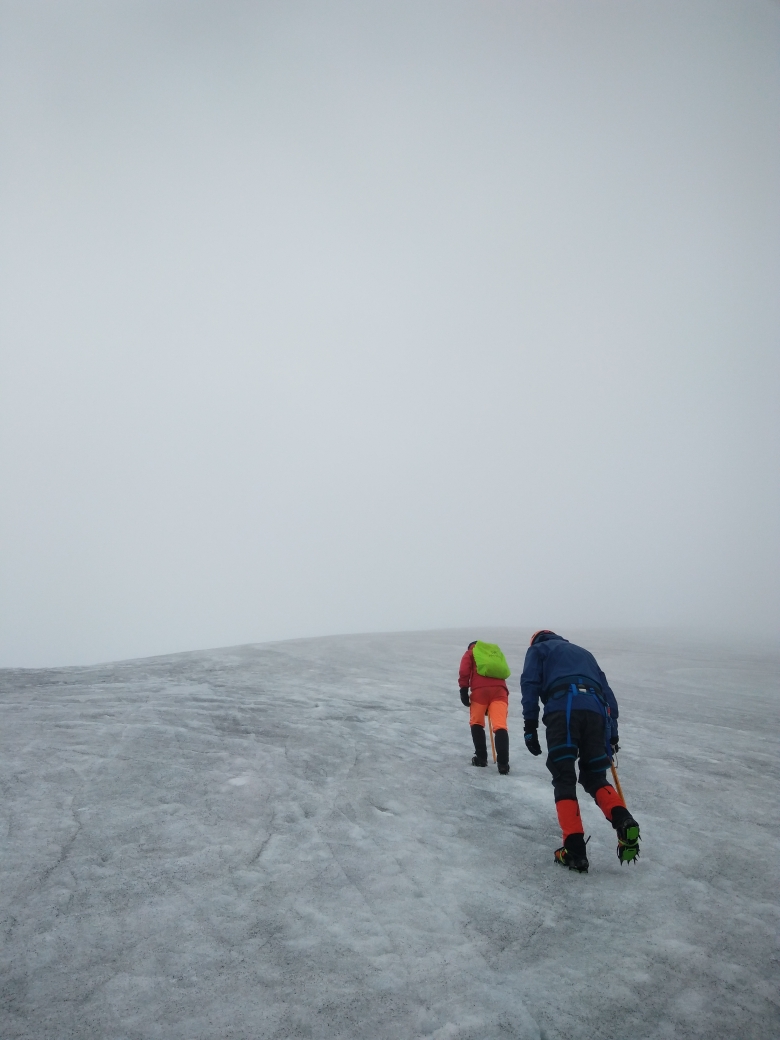 wKgBZ1uF-QyAGjKxAAW-v4Bma0o59.jpeg?imageView2%2F2%2Fw%2F600%2Fh%2F600%2Fq%2F90