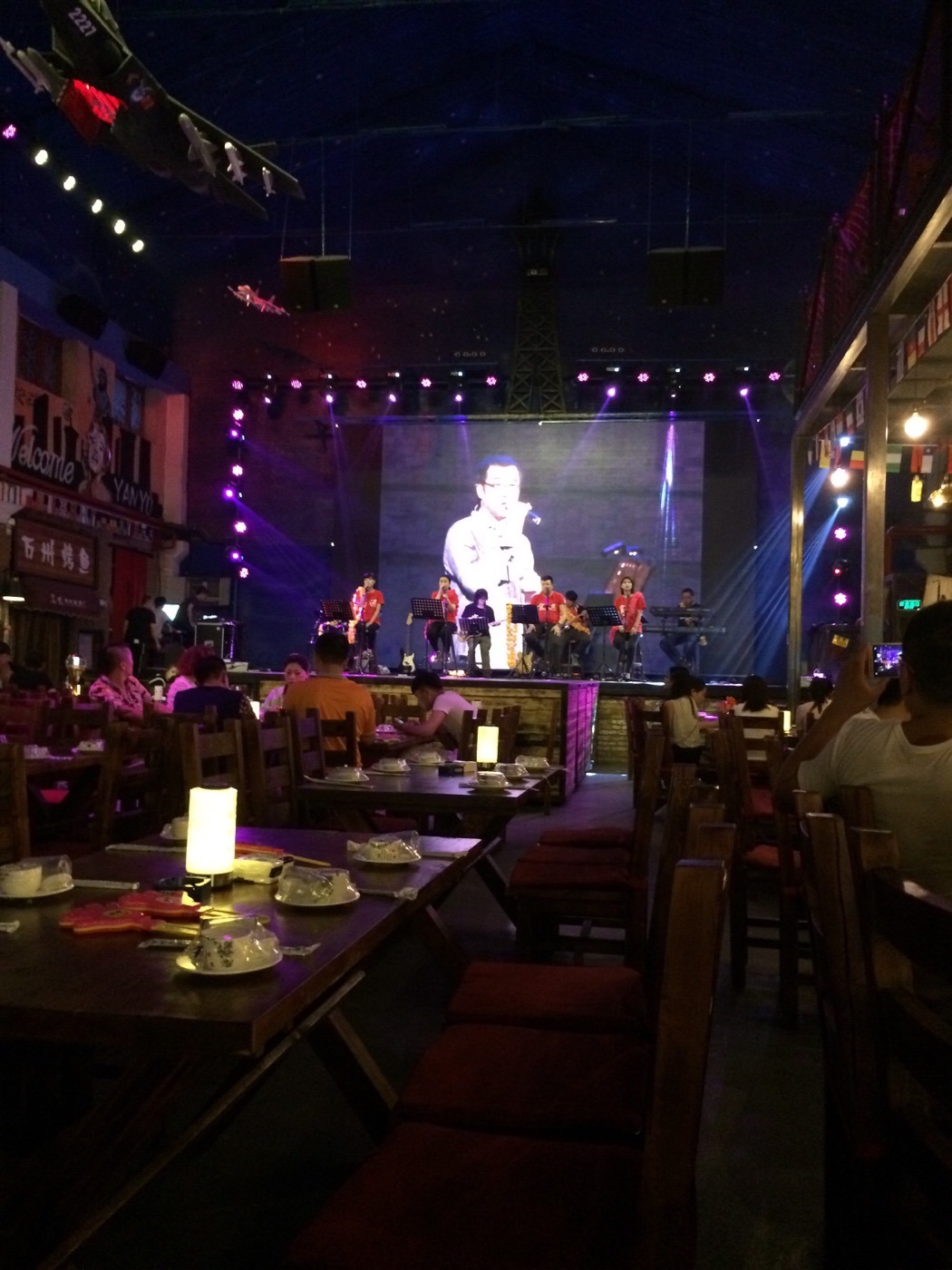 华西村人均收入_厦门宴遇人均消费