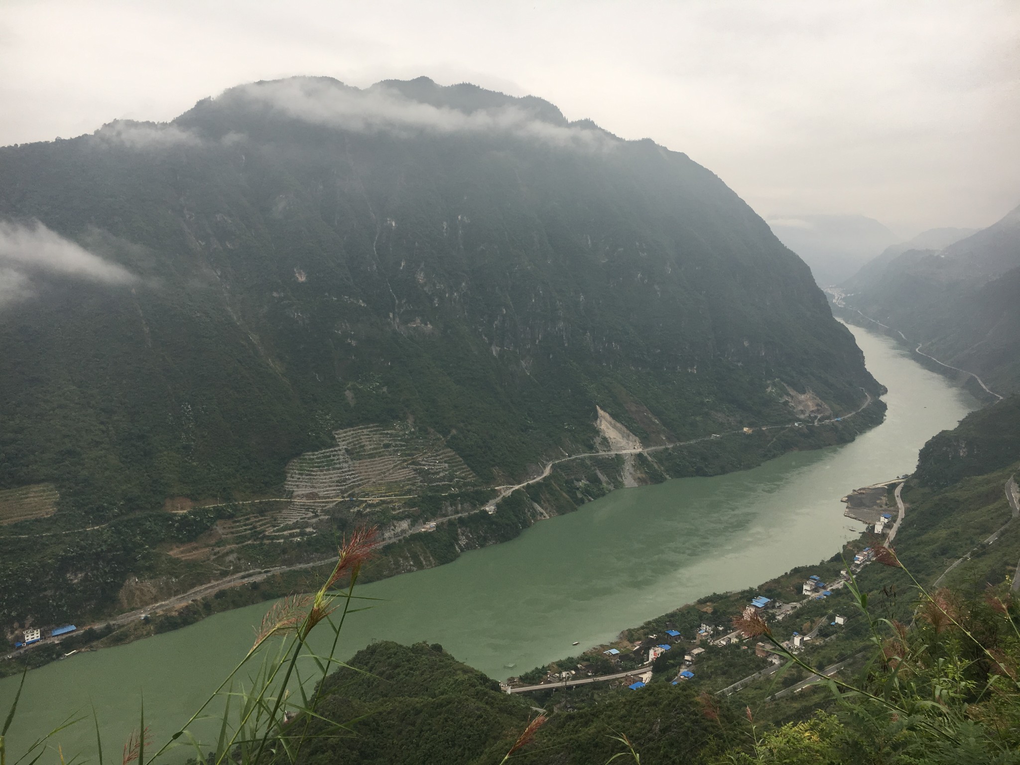 2017年国庆中秋节吃货一家在四川凉山州雷波马湖的吃吃喝喝