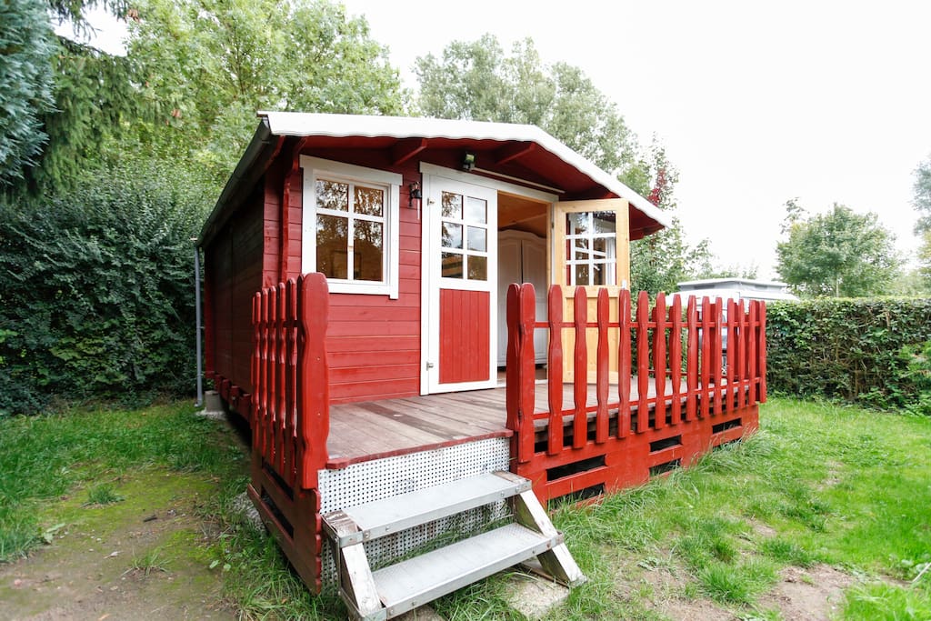 charming log cabin