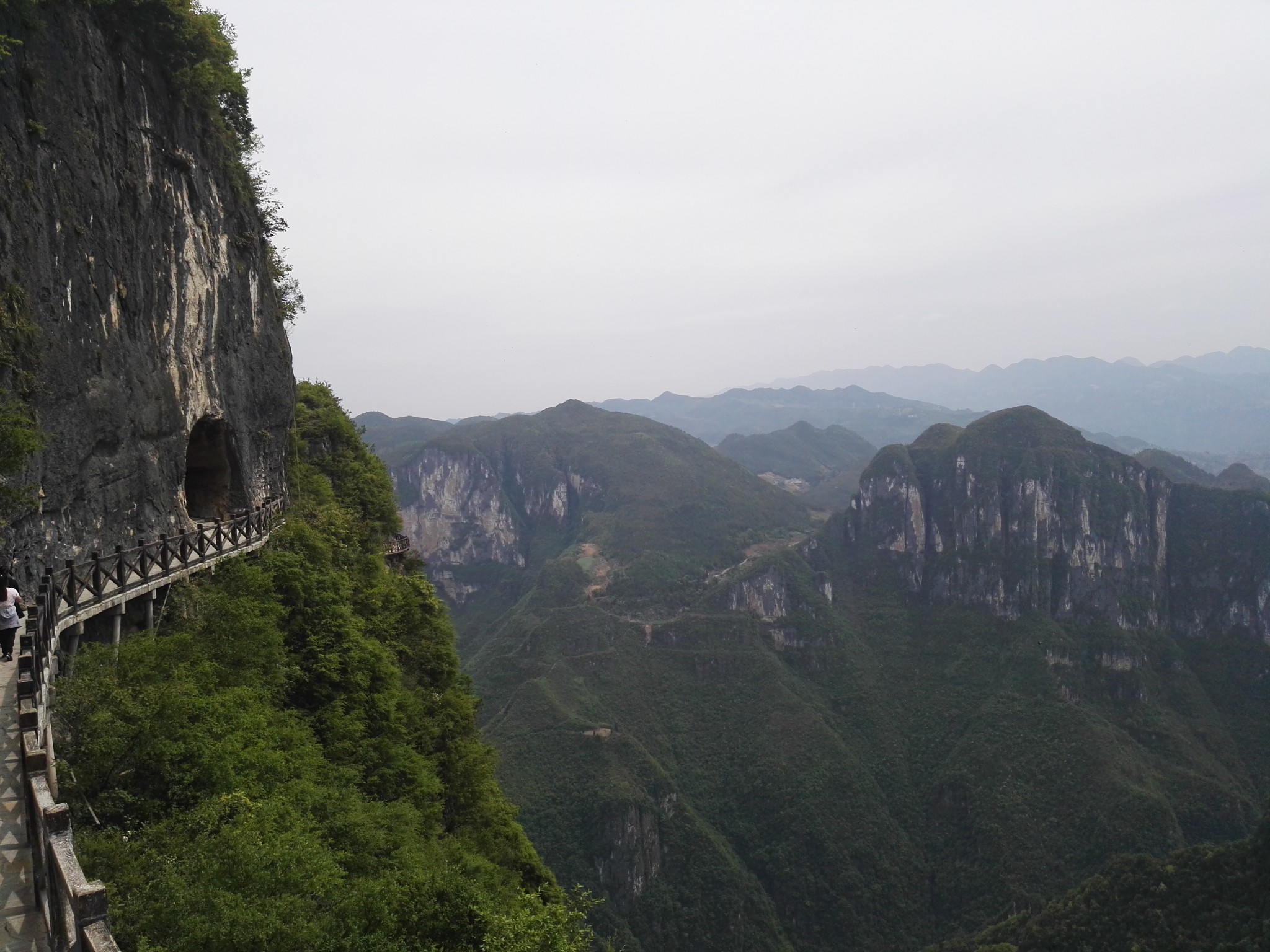 云阳多少人口_云阳龙缸(3)