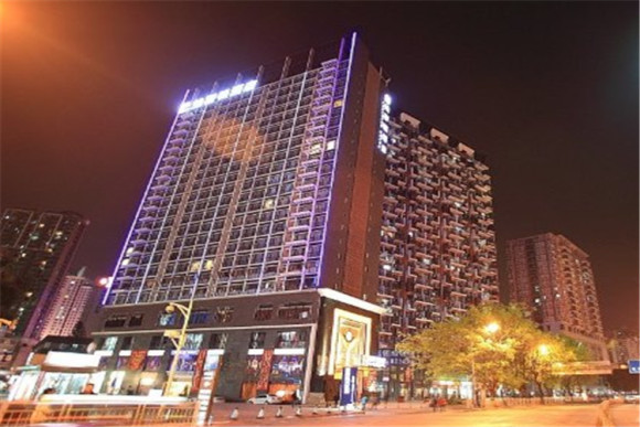 深圳知名酒店 wKgBZ1lDQemAL-wRAAHlxzMi4eA67.jpeg?imageView2%2F2%2Fw%2F580%2Fh%2F9999%2Fq%2F100