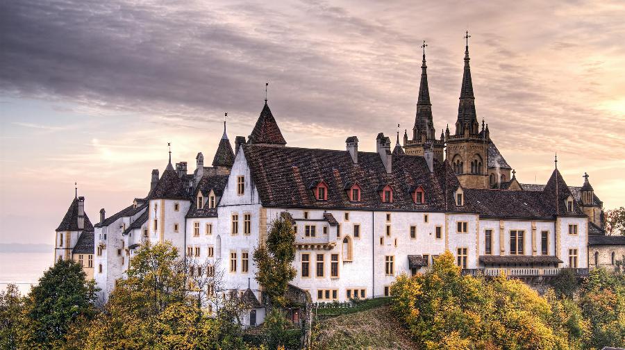 卢森堡人均gdp为什么这么赶_卢森堡人均收入世界排名,卢森堡为什么这么有钱(3)