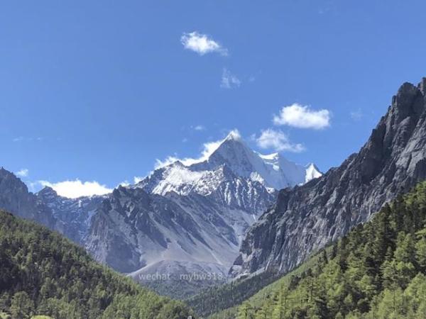 亚丁稻城旅游攻略最新 wKgBEFsH7ZWACwMpAACxPQA_ikc33.jpeg?imageView2%2F2%2Fw%2F600%2Fh%2F600%2Fq%2F90