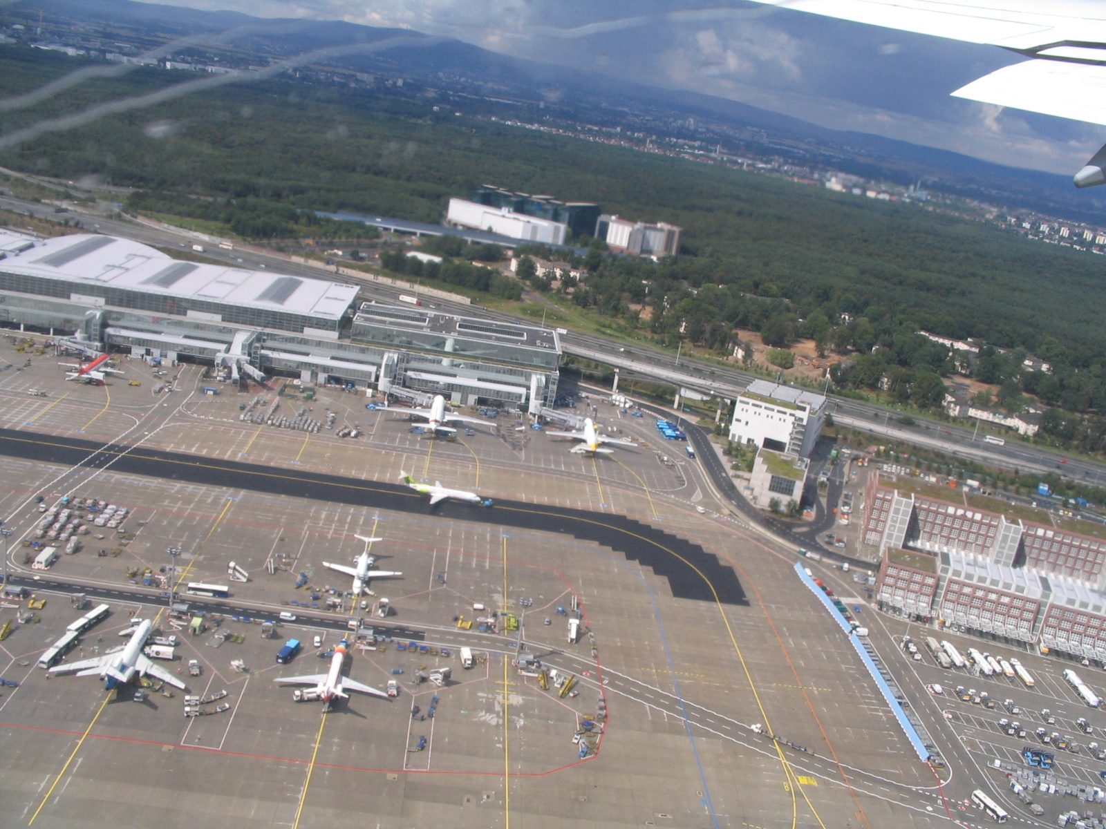 wKgBEFtulYaAIRwQAA72n4YhUGc53.jpeg?imageView2%2F2%2Fw%2F600%2Fh%2F600%2Fq%2F90