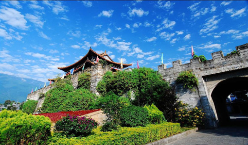 云南旅游攻略6天5晚多少钱 wKgBEFr0_R2AGtCEAAav3YRTBfs32.jpeg?imageView2%2F2%2Fw%2F510%2Fh%2F8000%2Fq%2F100