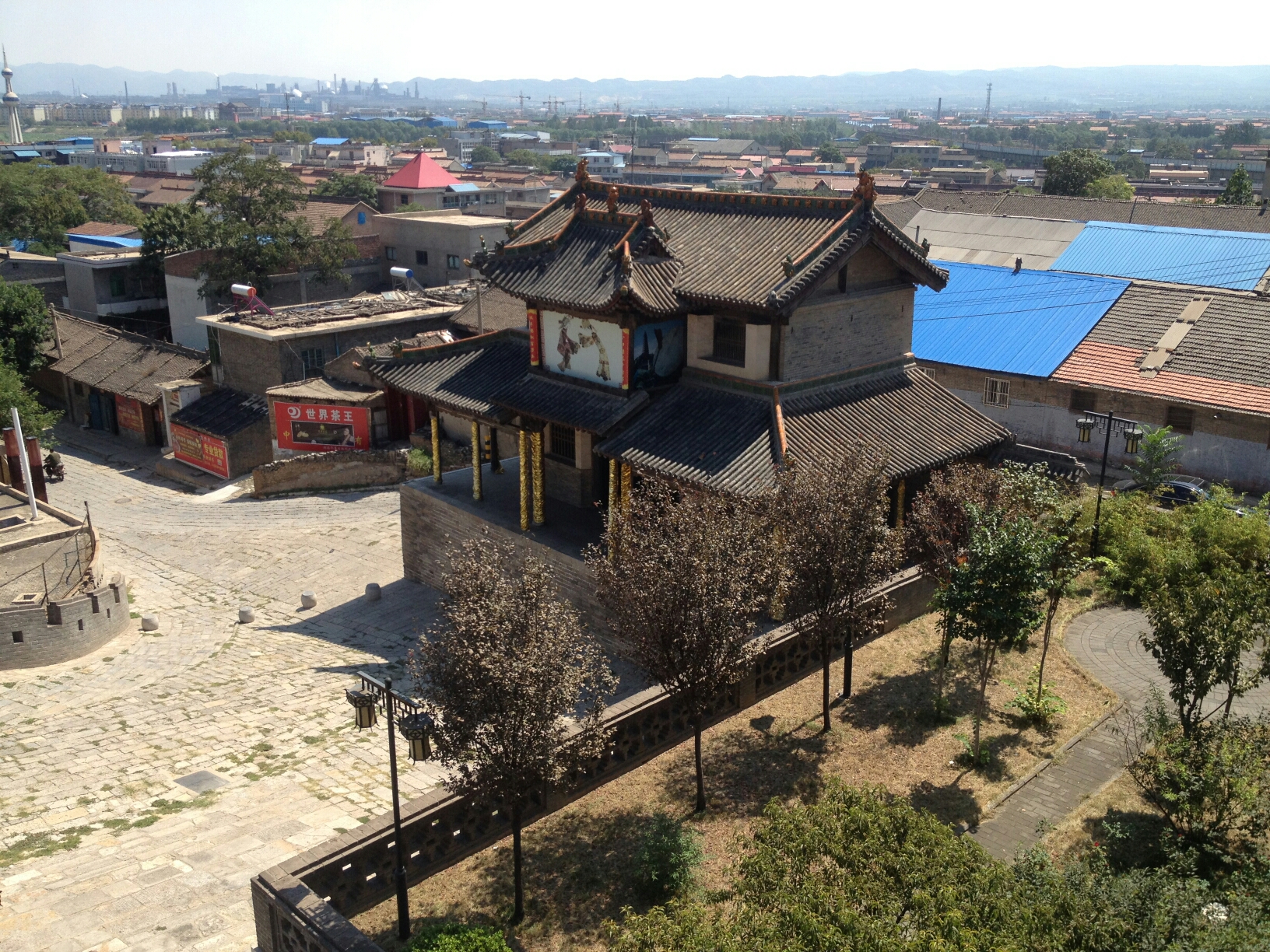 07游新绛城隍庙,绛州府大堂   绛州城隍庙位于 新绛 县衙坡上,与绛州