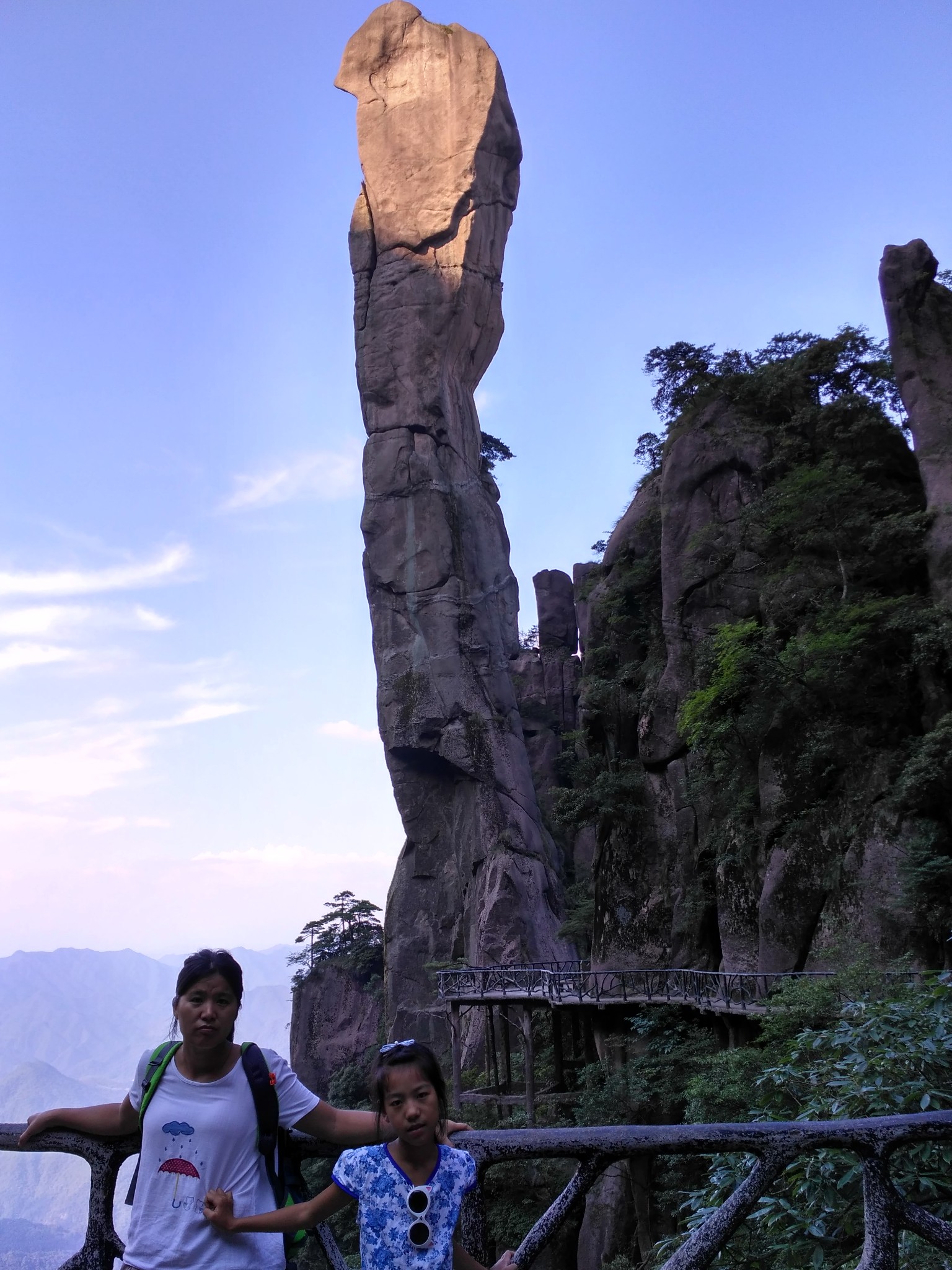 【三清山】峰林松海巨蟒现, 寂寞女神坐孤岩