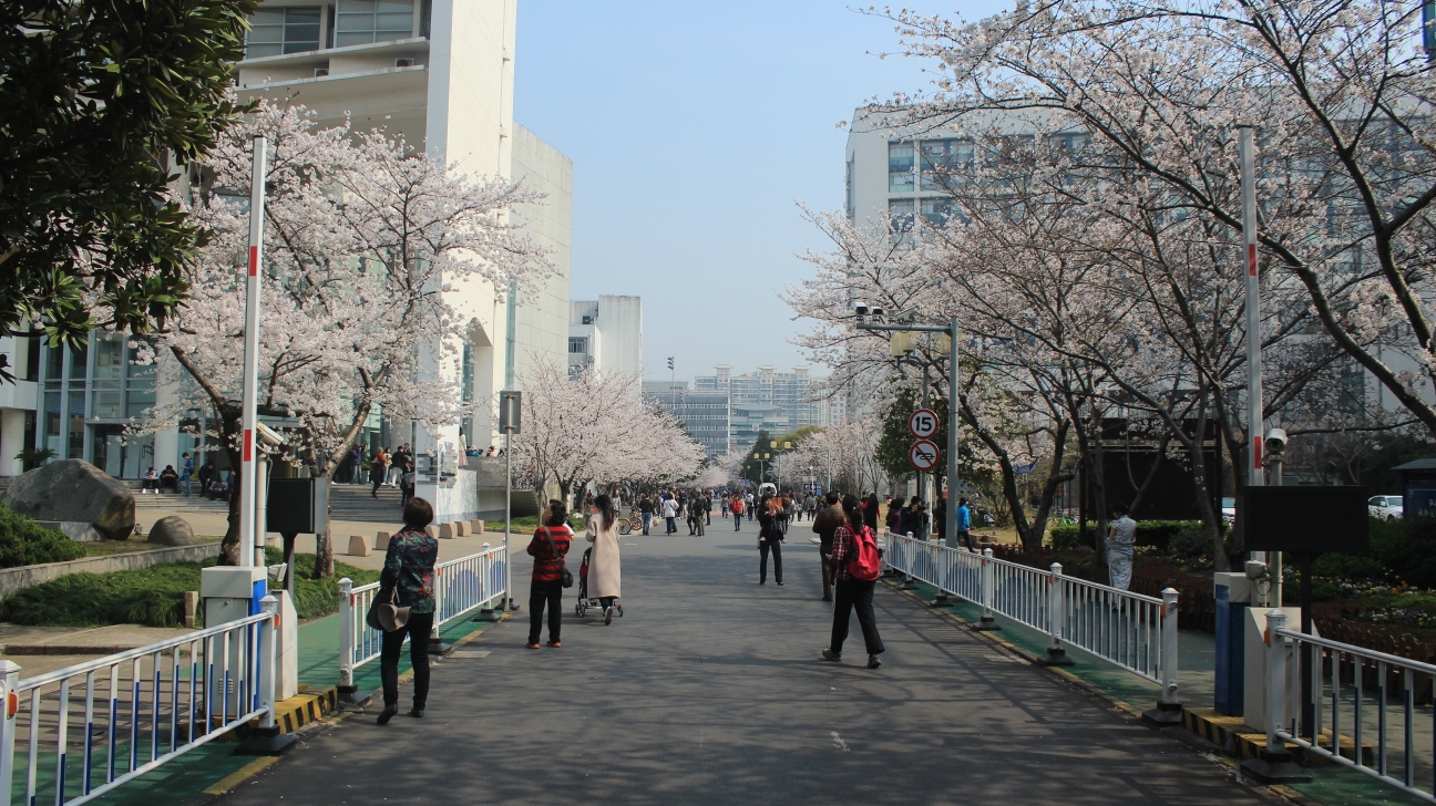 wKgBEFrELG-AFqoXAA0xcw-zcqQ71.jpeg?imageView2%2F2%2Fw%2F600%2Fh%2F600%2Fq%2F90