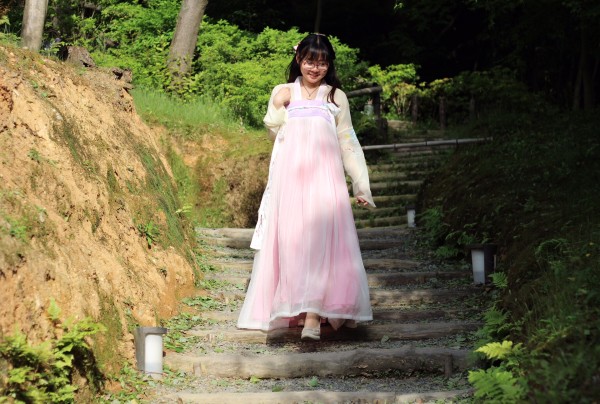 汉服蜜月穿搭图文,汉服蜜月穿搭图文介绍