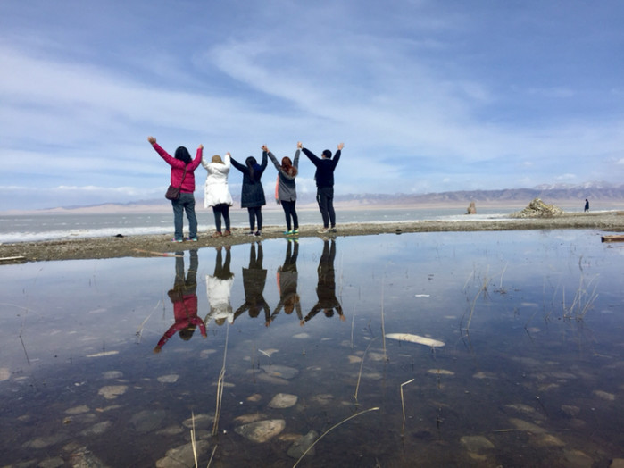 4月底5月初的青海穿什么衣服呢,气温怎么样呢