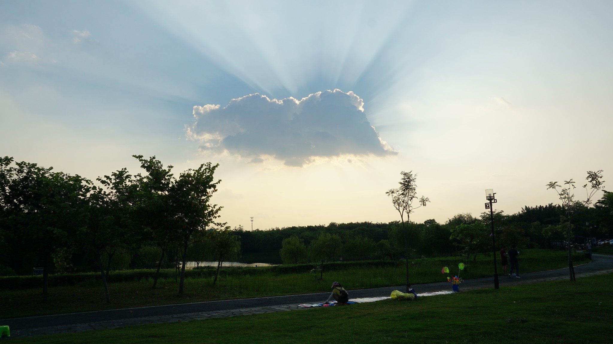 wKgED1ui8FyAYNxJAAVs1-SkJ0c07.jpeg?imageView2%2F2%2Fw%2F600%2Fh%2F600%2Fq%2F90