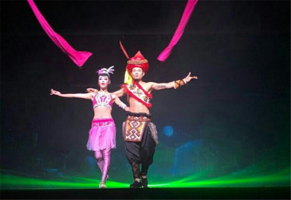 蓝色的花演员表 wKgED1w3CBuASW1nAAywTQAegW8578.png?imageView2%2F2%2Fw%2F600%2Fh%2F600%2Fq%2F90