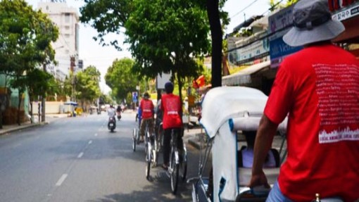 越南胡志明市地标景点徒步游览+三轮车+市场