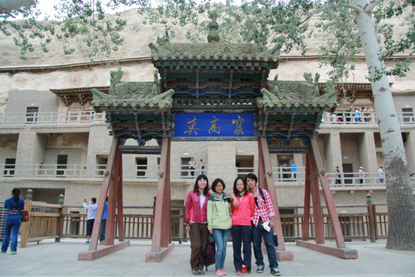 长桥什么的成语_西湖长桥图片(3)