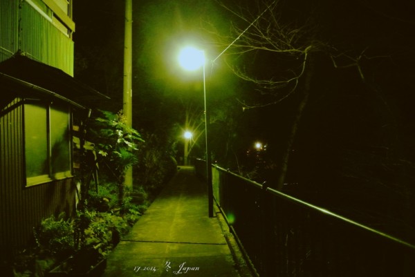 怎么写一个人走夜路 wKgB4lLqfqSAdpskAAaU5Bf4Rjw62.jpeg?imageView2%2F2%2Fw%2F600%2Fh%2F600%2Fq%2F90