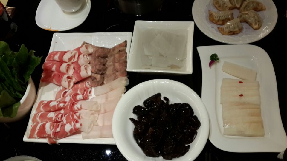 重庆小天鹅火锅_小天鹅火锅人均消费(2)