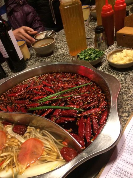 飞机场附近的火锅 wKgBpVXBz1iAWptwAAM-uplPzGQ62.jpeg?imageView2%2F2%2Fw%2F600%2Fh%2F600%2Fq%2F90