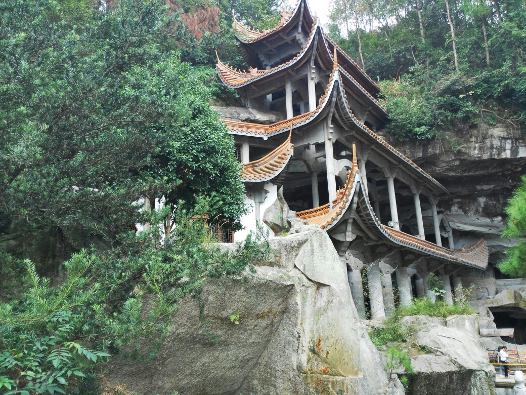 天台山慈恩寺古洞禅修记