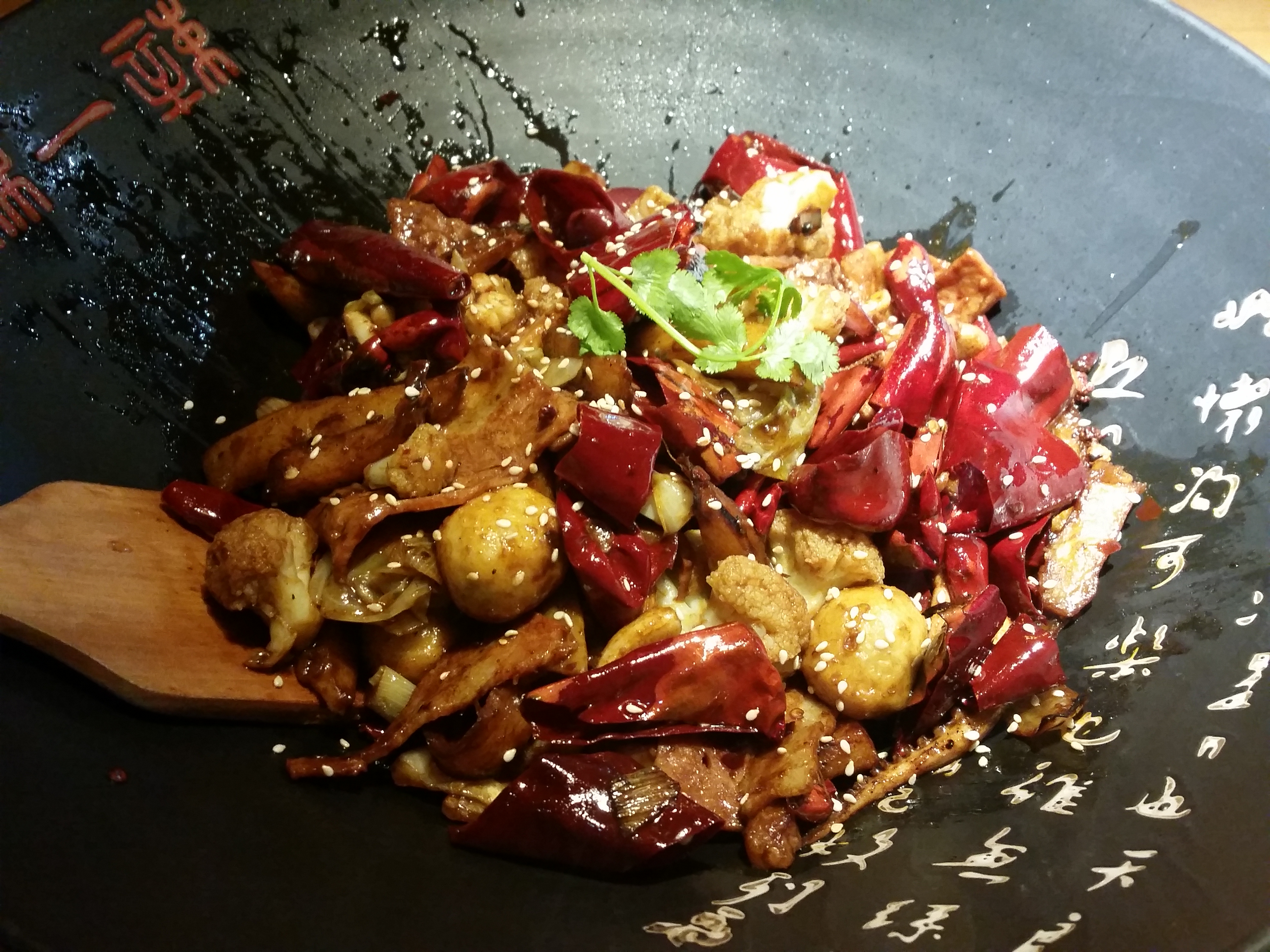 华西村人均收入_一麻一辣人均消费