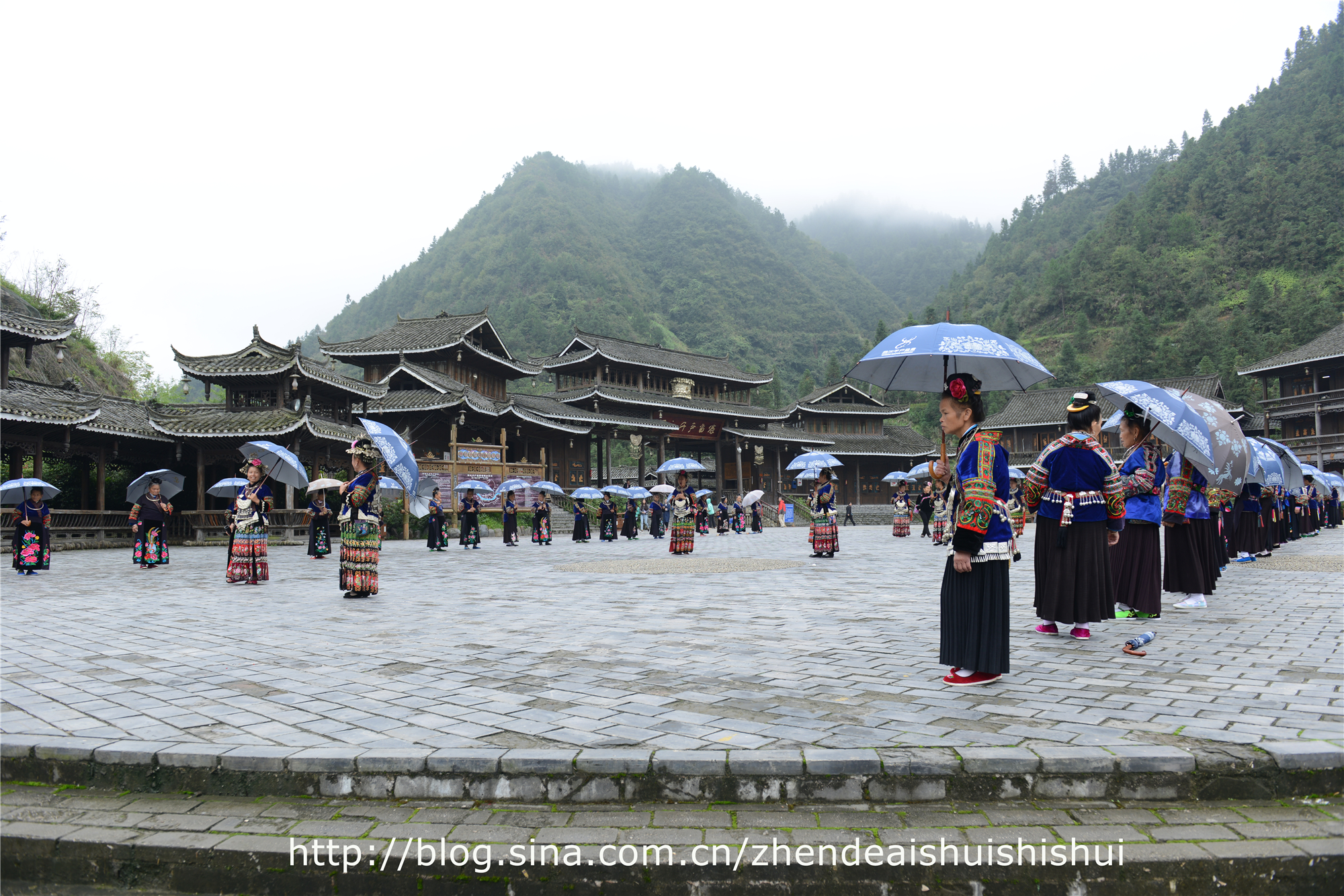 洛香多少人口_博社村人口多少