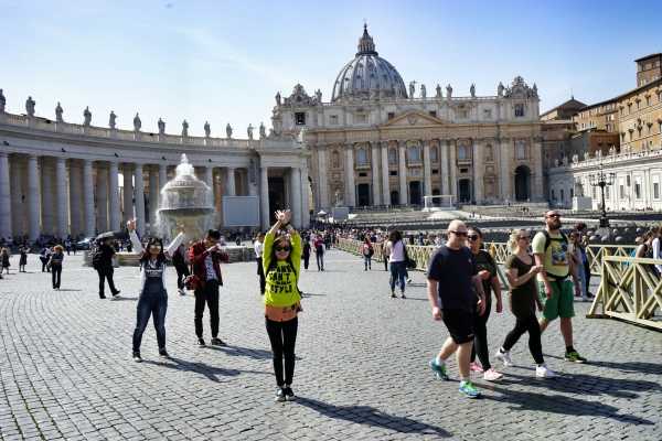 自由的意大利 wKgBs1ceHbSAaUjQAA4CsVcs-n828.jpeg?imageView2%2F2%2Fw%2F600%2Fq%2F50