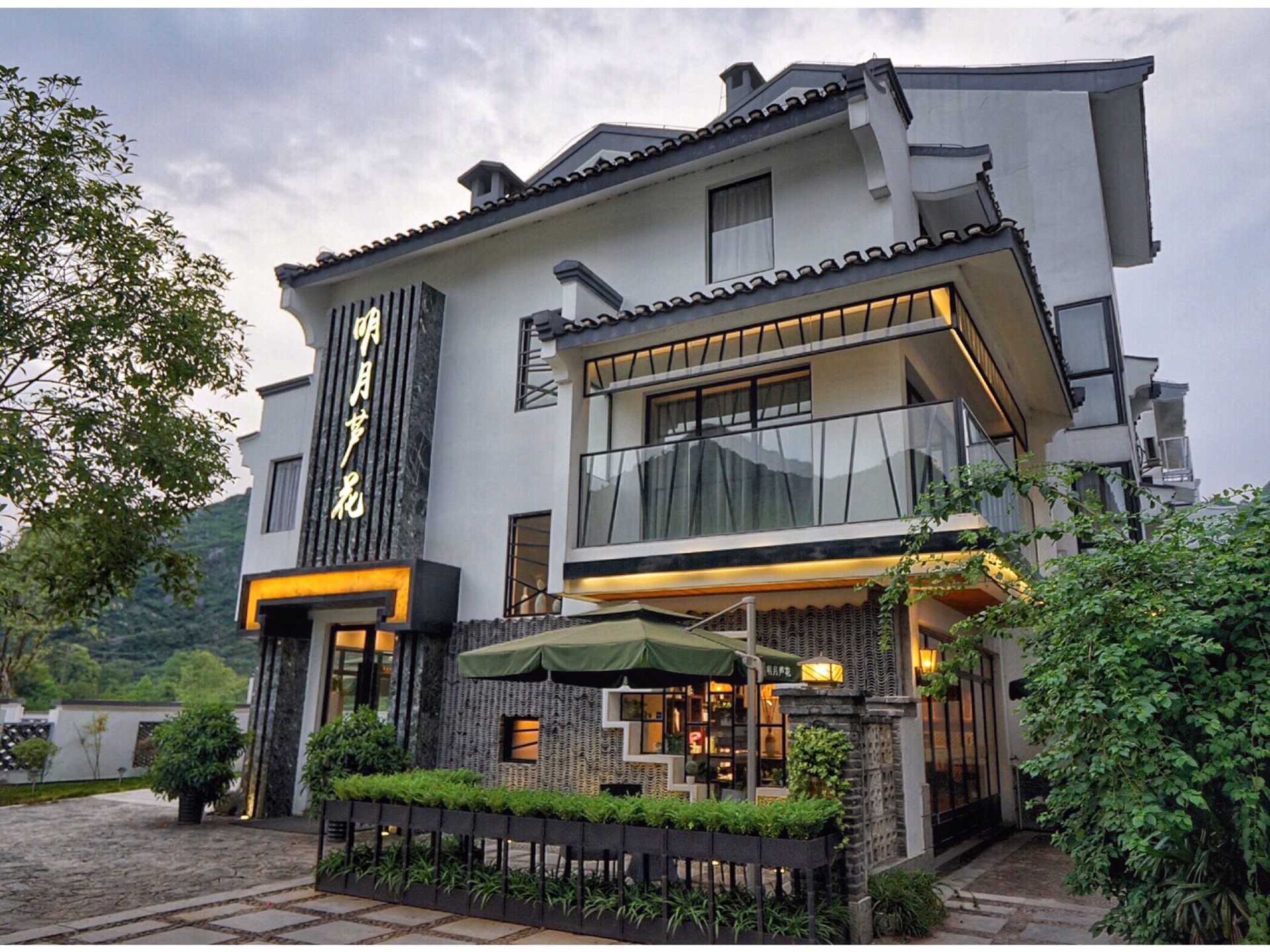 wKgBs1e8TmiAfgxZAA0ZsF6fx9g16.jpeg?imageView2%2F2%2Fw%2F600%2Fh%2F600%2Fq%2F90