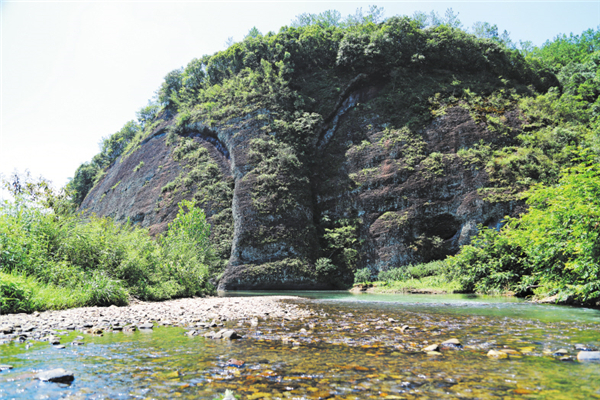 象形风景区素有"湘东小桂林"之美称,2009年被浏阳