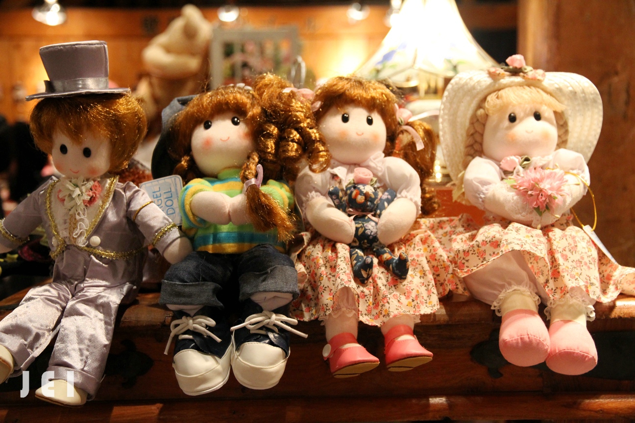 音乐盒里的人 wKgBs1bBk8CAHxq2AAxGRd40rqg30.jpeg?imageView2%2F2%2Fw%2F600%2Fh%2F600%2Fq%2F90