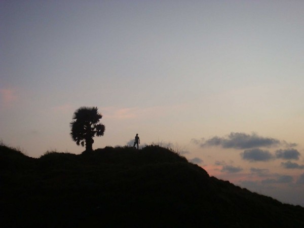 孤帆远影碧空尽唯有长江天际流猜一成语(2)