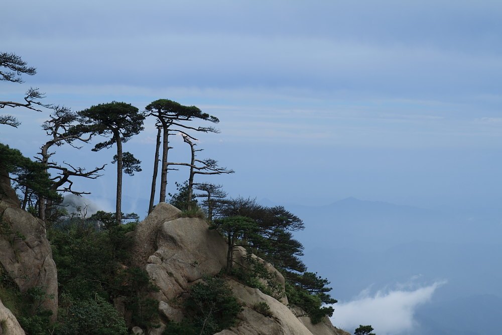 急问 请教一下从浙江自驾去宏村和牯牛降怎么玩好
