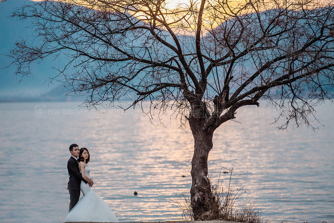 洱海拍婚纱_大理洱海拍婚纱背景(3)