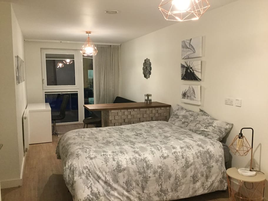 private bedsit with en-suite, microwave, fridge