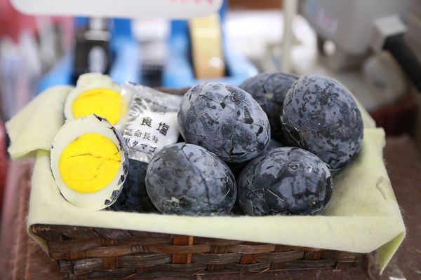 日本箱根地区包车一日游 深度自由行/大涌谷 芦之湖 玻璃之森 缆车