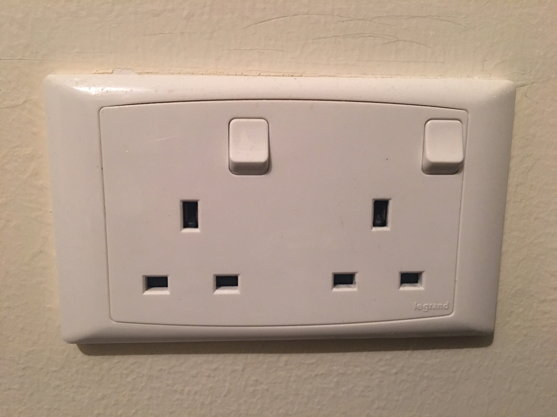 迪拜的插座和国内一样吗?