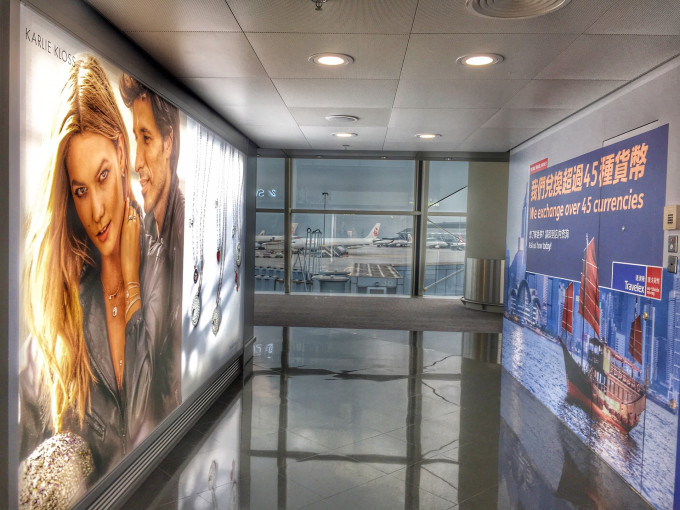 实用!One night in 香港:香港机场转机过夜亲身体