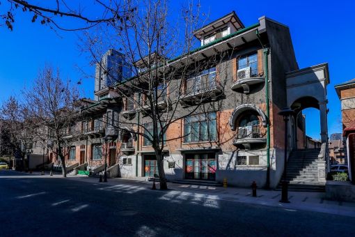 古文化街附近的美食街 wKgBEFq2BK2AbnuWAAR8ZAXZFPw38.jpeg?imageView2%2F2%2Fw%2F510%2Fh%2F8000%2Fq%2F100