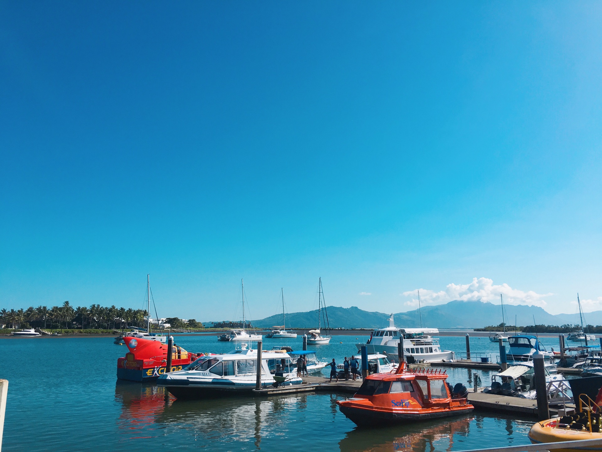 斐济旅游人均_斐济海岛旅游美女