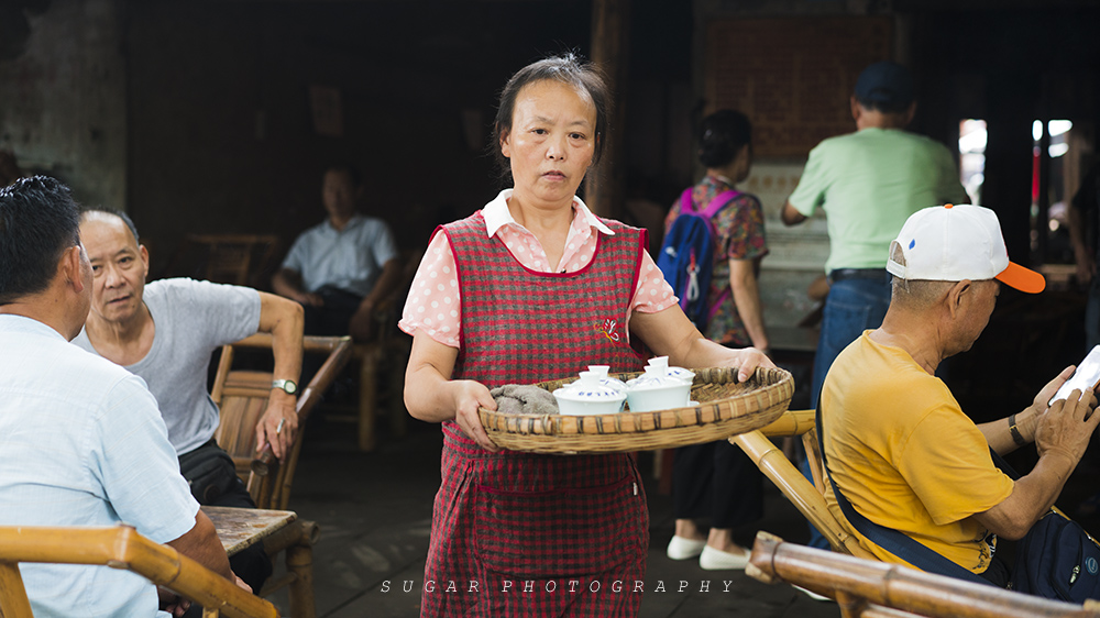 成都啊,带不走的统统吃掉!