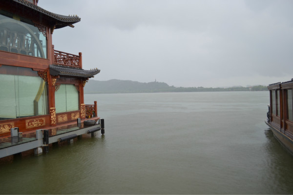 杭州西湖游船团票 wKgB21BtqbHXISDDAAdTMCMnEyM04.jpeg?imageView2%2F2%2Fw%2F600%2Fq%2F90