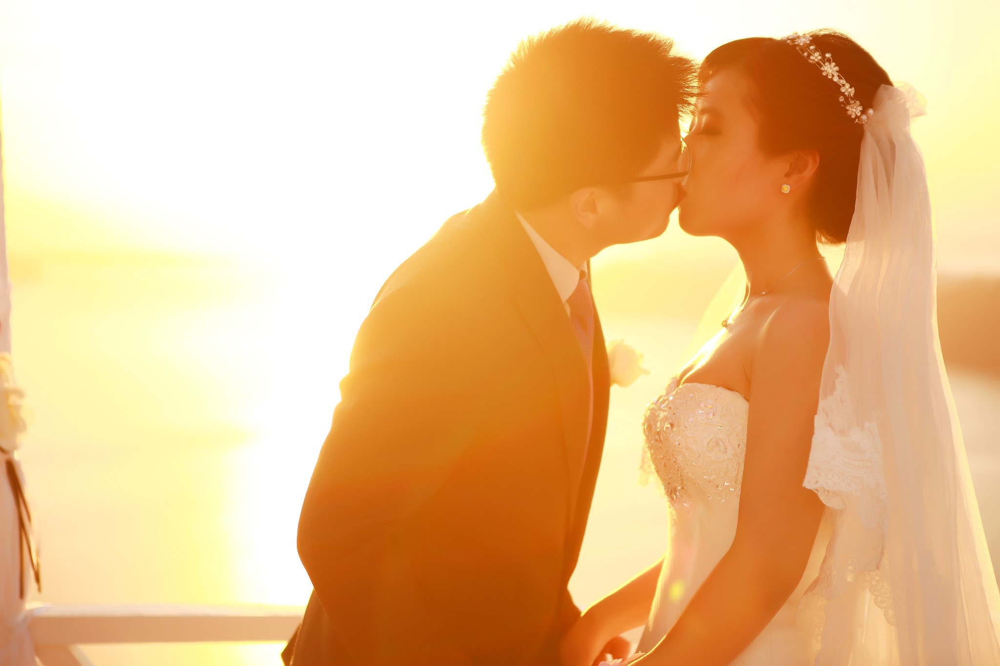 梦境的警示，面对婚姻中的背叛与自我觉醒——解析梦见老公有别的女人谈分手我要二十万的深层含义