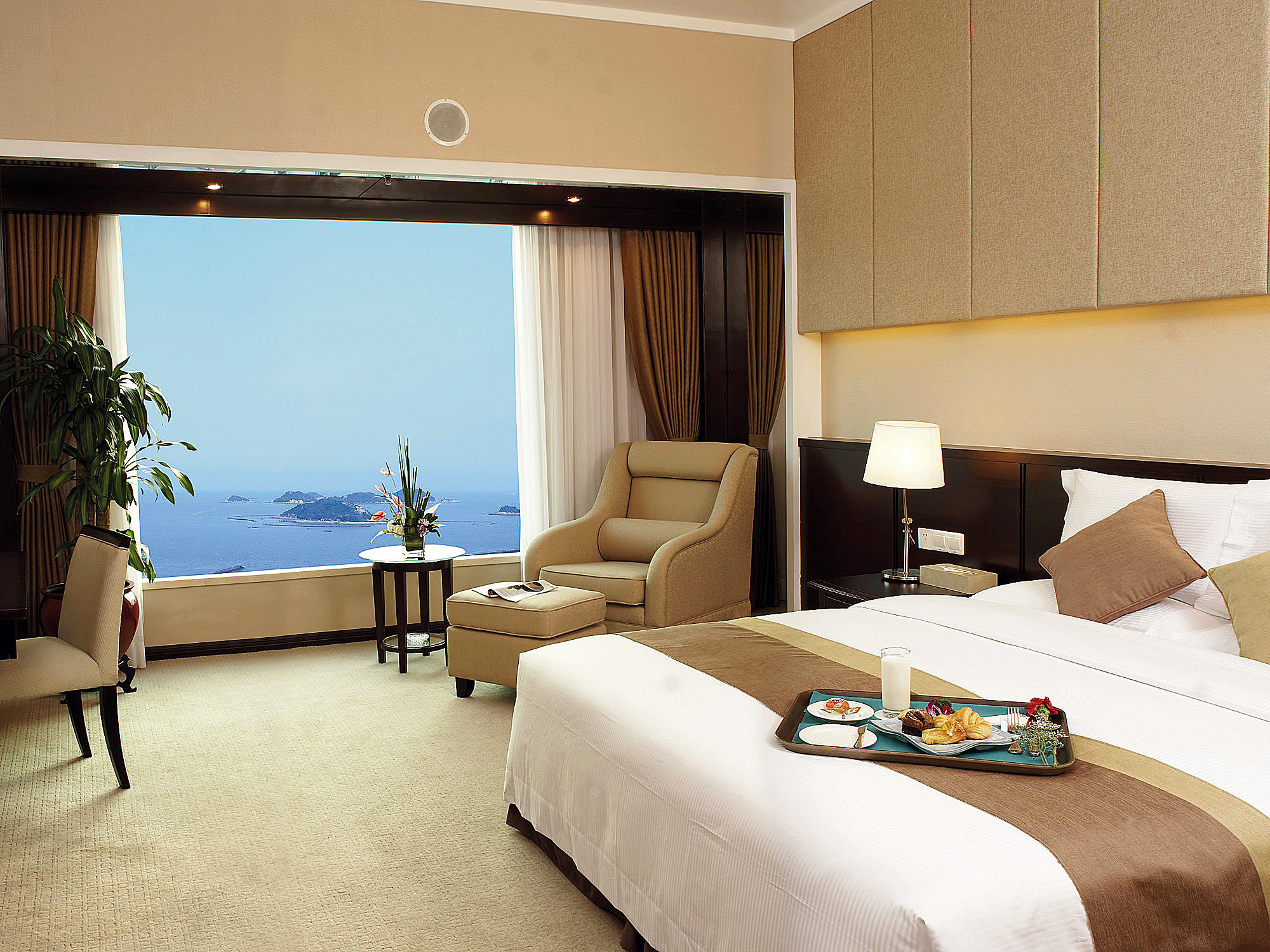 珠海怡景湾大酒店有女图片