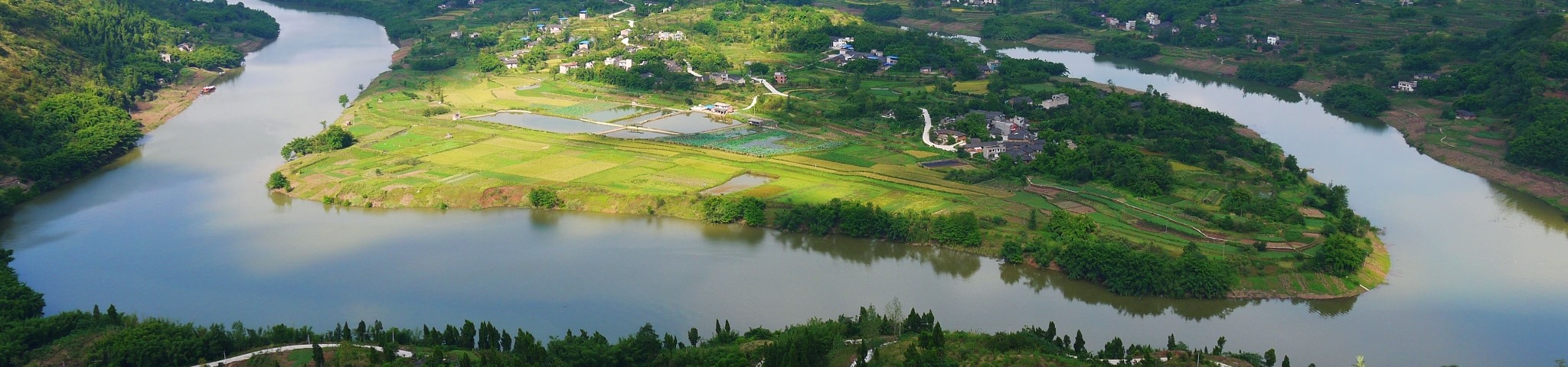 人物 情侣/夫妻 出行天数 1  点击查看大图 金沙古寨  在江津乘船顺